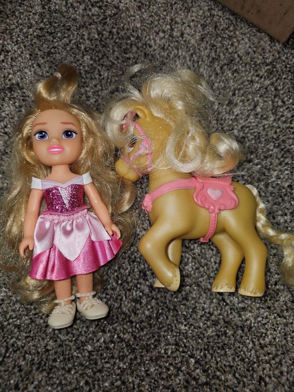 Disney Princess Petite Belle Doll and Pony Figure Set